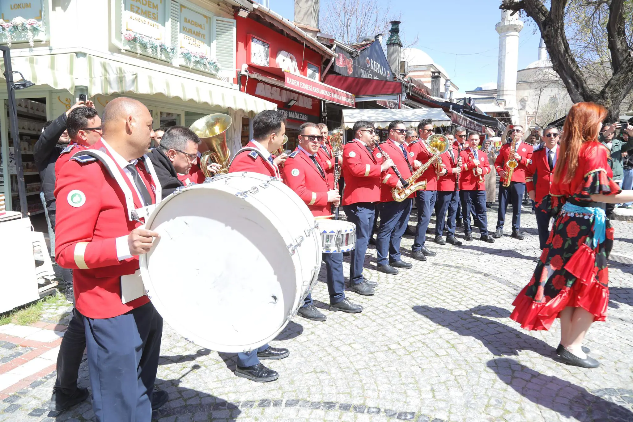 ROMANLAR GÜNÜ EDİRNE’DE ŞENLİK HAVASINDA GEÇTİ galeri görseli
